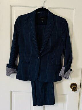 Banana Republic Navy Plaid Women's Suit, Size 2, Lightweight Italian Wool